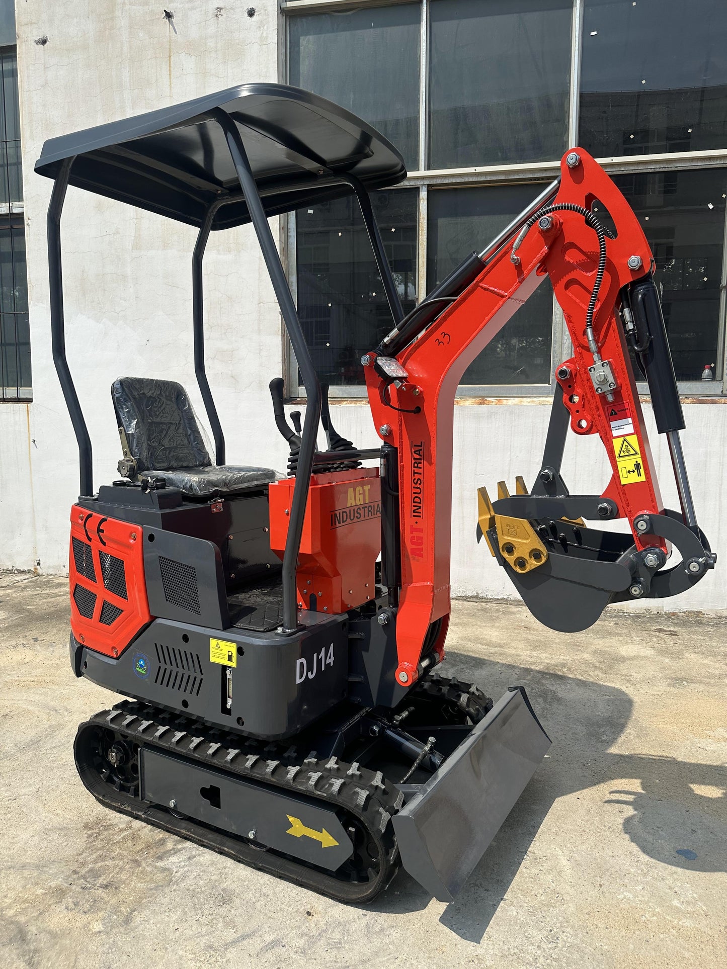 AGT-DJ14 1-Ton 13.5 HP Gasoline Mini Excavator With B&S Engine