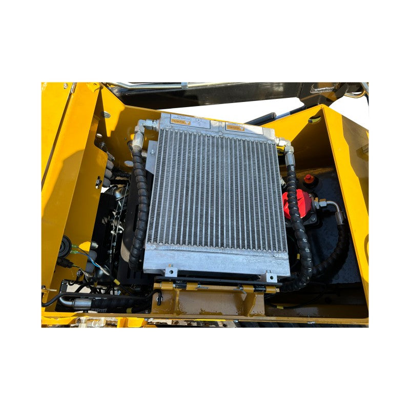 AGT-MX-CRT23 0.7-Ton 24HP Stand-On Mini Skid Steer With RATO Engine