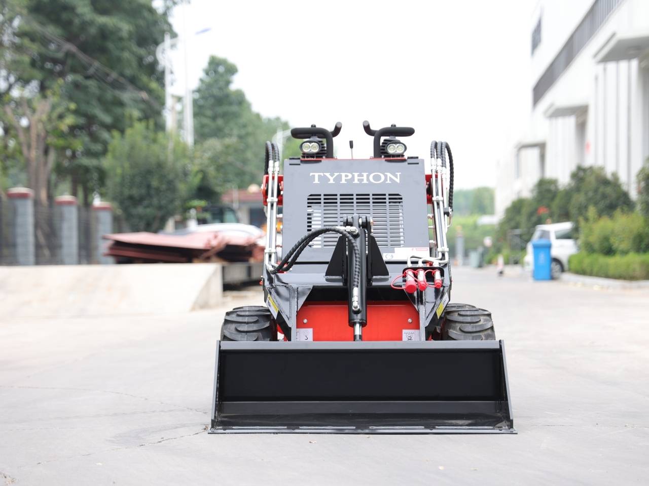 Brand New TYPHON STOMP 1800lbs Mini Skid Steer Loader 23HP Wheel Gas EPA B&S Engine USA