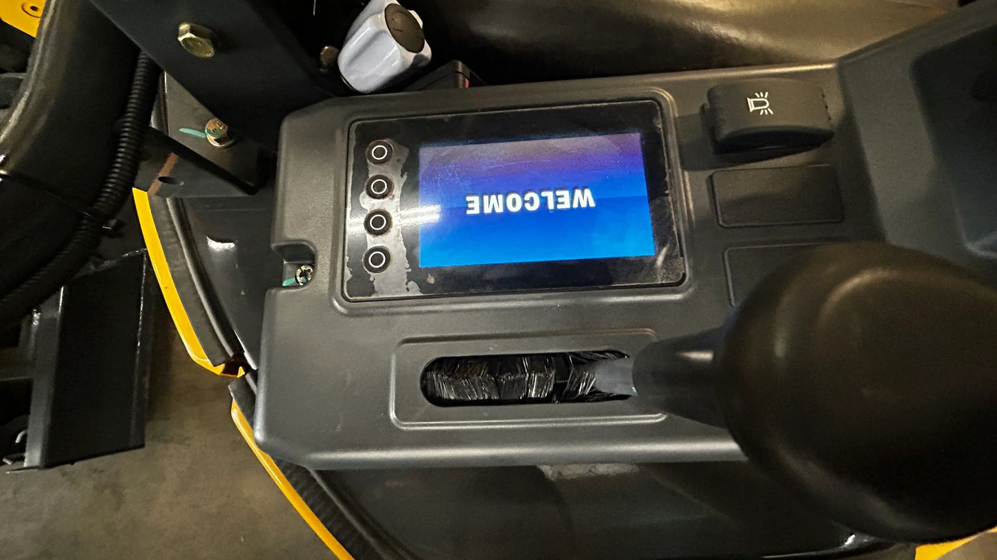 AGT-SE17SR 1.8-Ton 13.5 HP Mini Excavator with Kubota Diesel Engine | AGT Shantui