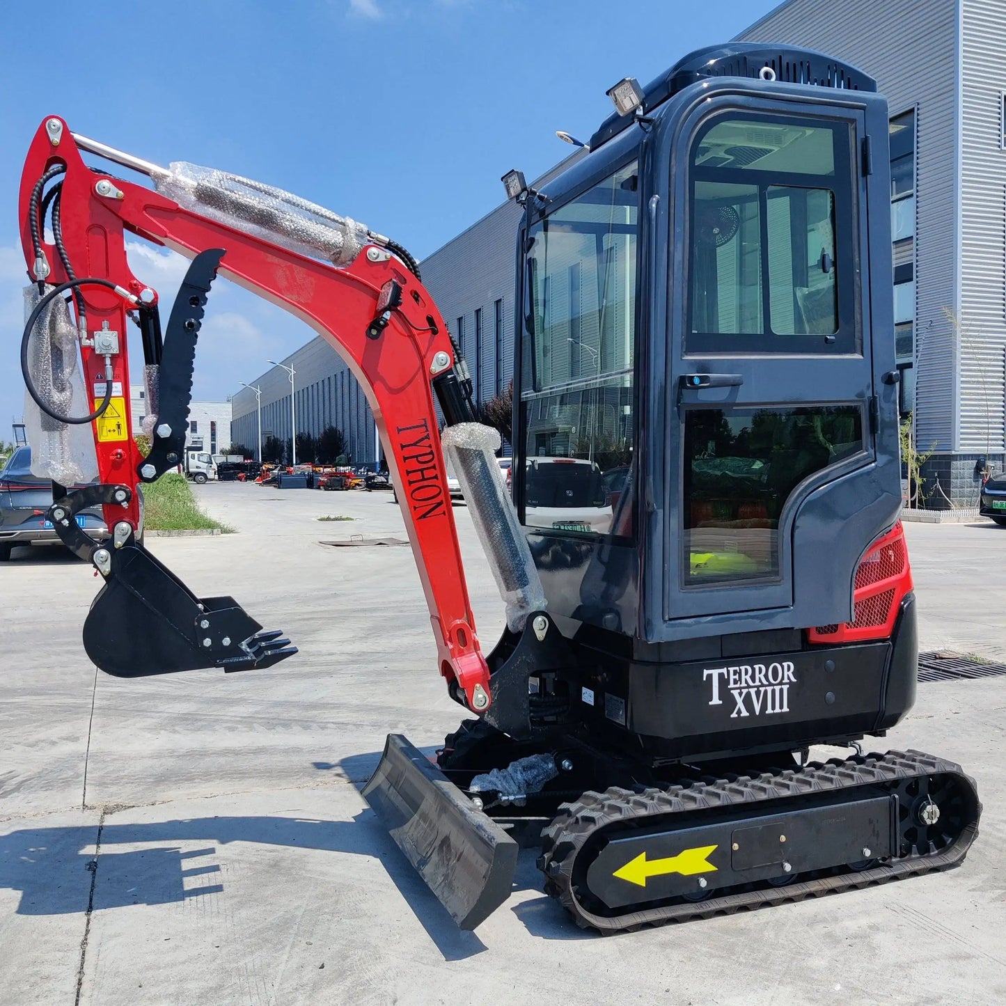 TYPHON TERROR XVIII Prestige 2 Ton Mini Excavator, KUBOTA D902 Diesel Engine USA