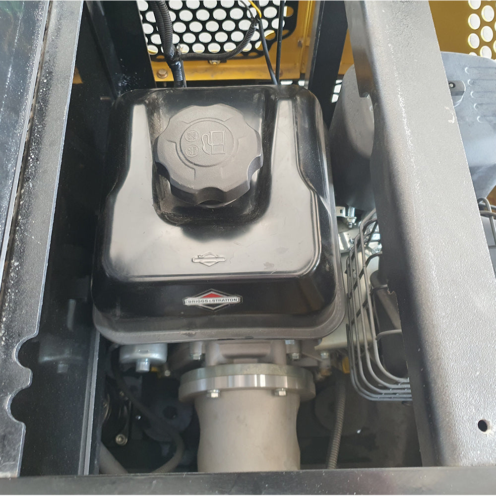 AGT-QH12 1-Ton 13.5 HP Gasoline Mini Excavator with Thumb Clip and B&S Engine