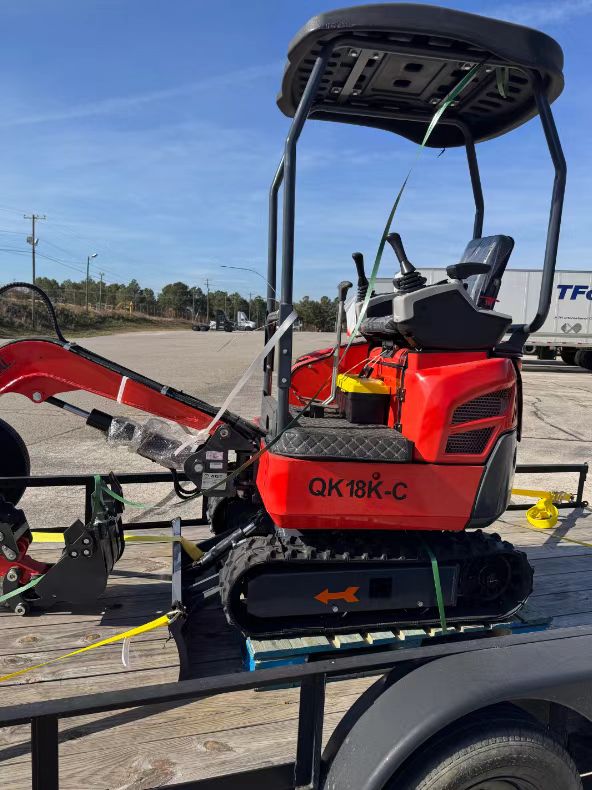 AGT-KH18K-C 1-Ton Mini Excavator with Side Swing and Pilot System