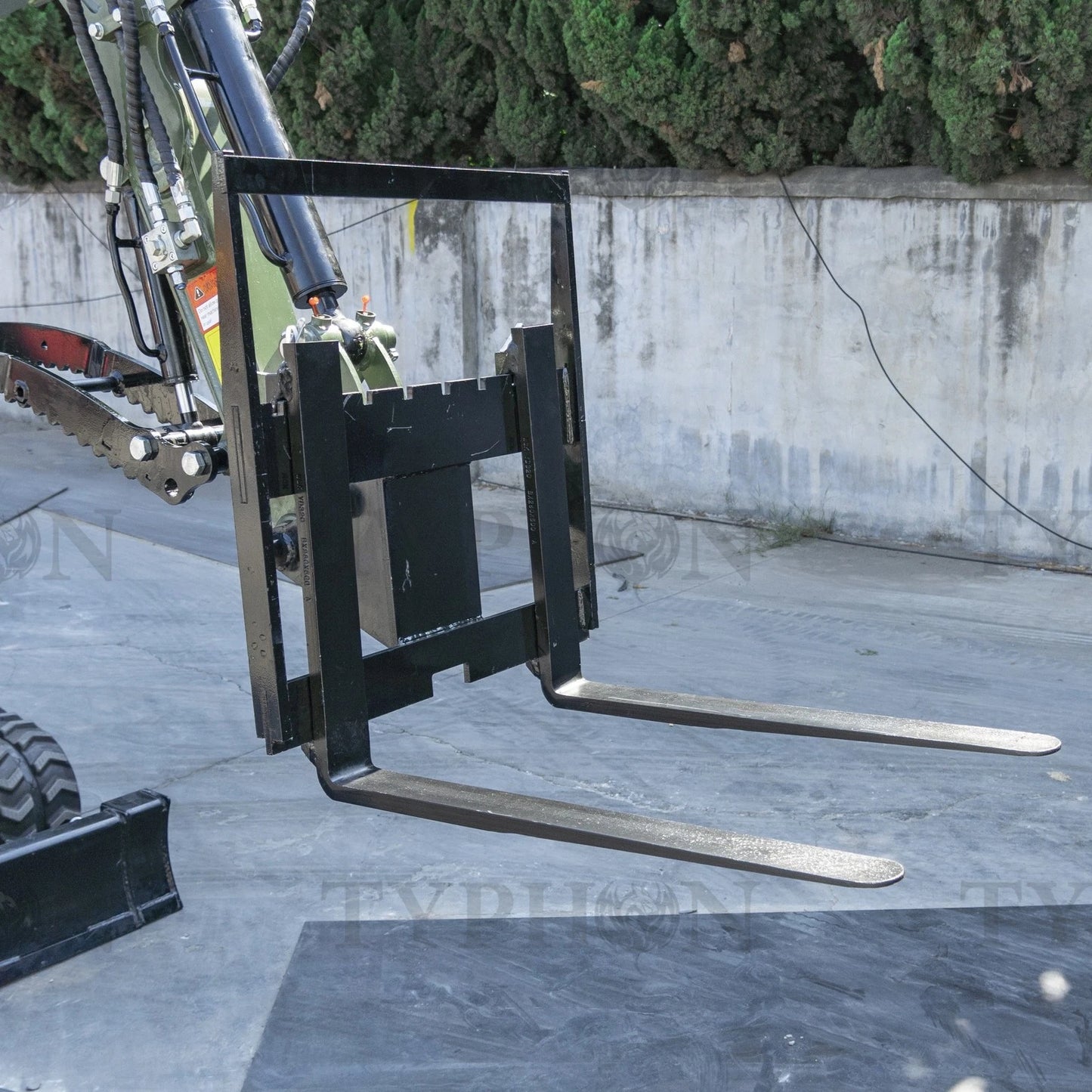 Pallet Fork Attachment for 2.5-3 ton Mini Excavator Adjustable Stabilizer Bar