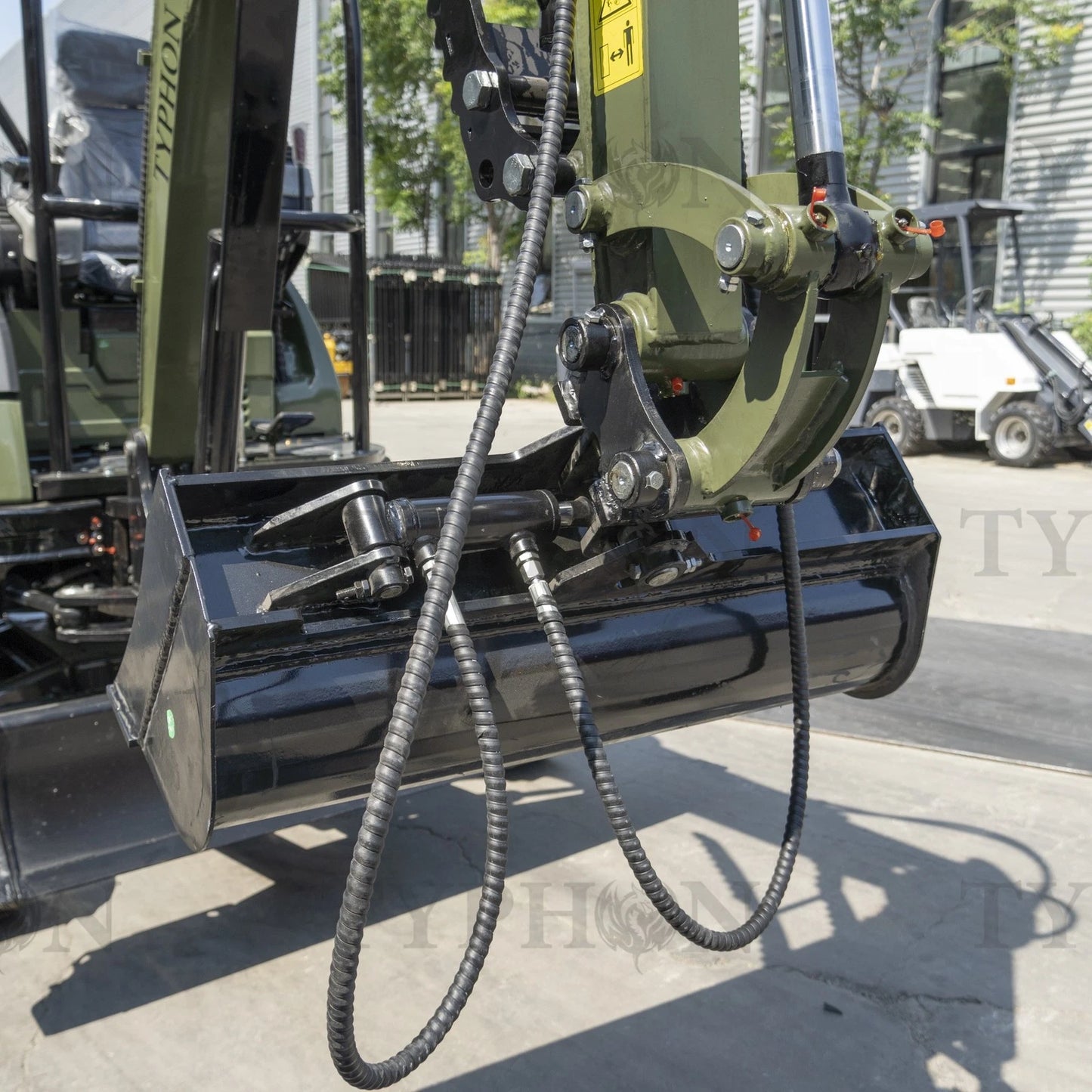 800mm Tilting Bucket Attachment For 2-3 ton Mini Excavator Hyd Digging Bucket