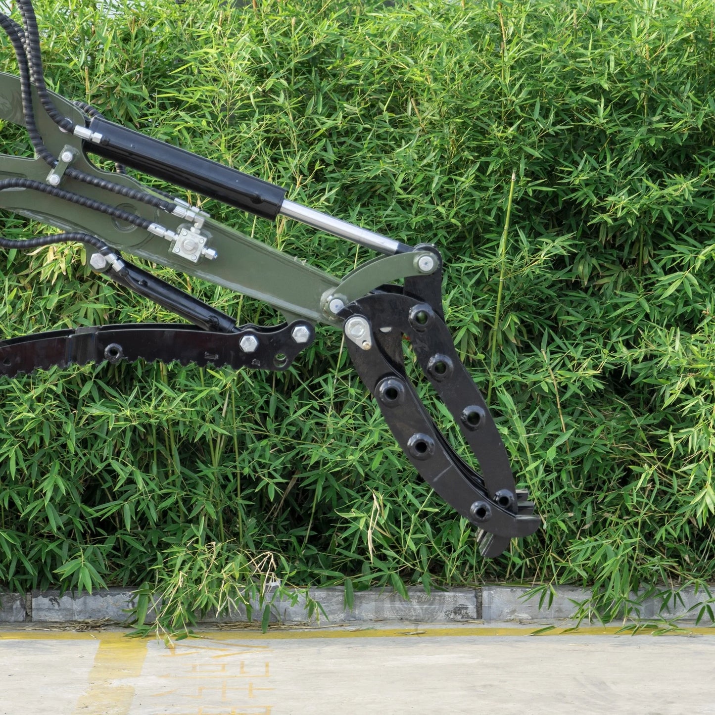 Compact Grapple Attachment For 2-3 ton Mini Excavator Wide Opening Wood Grab