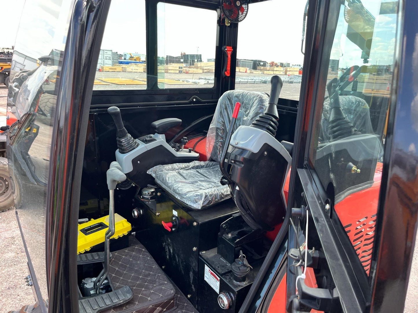 AGT-QNT50R 2.5-Ton Gasoline Mini Excavator With RATO Engine