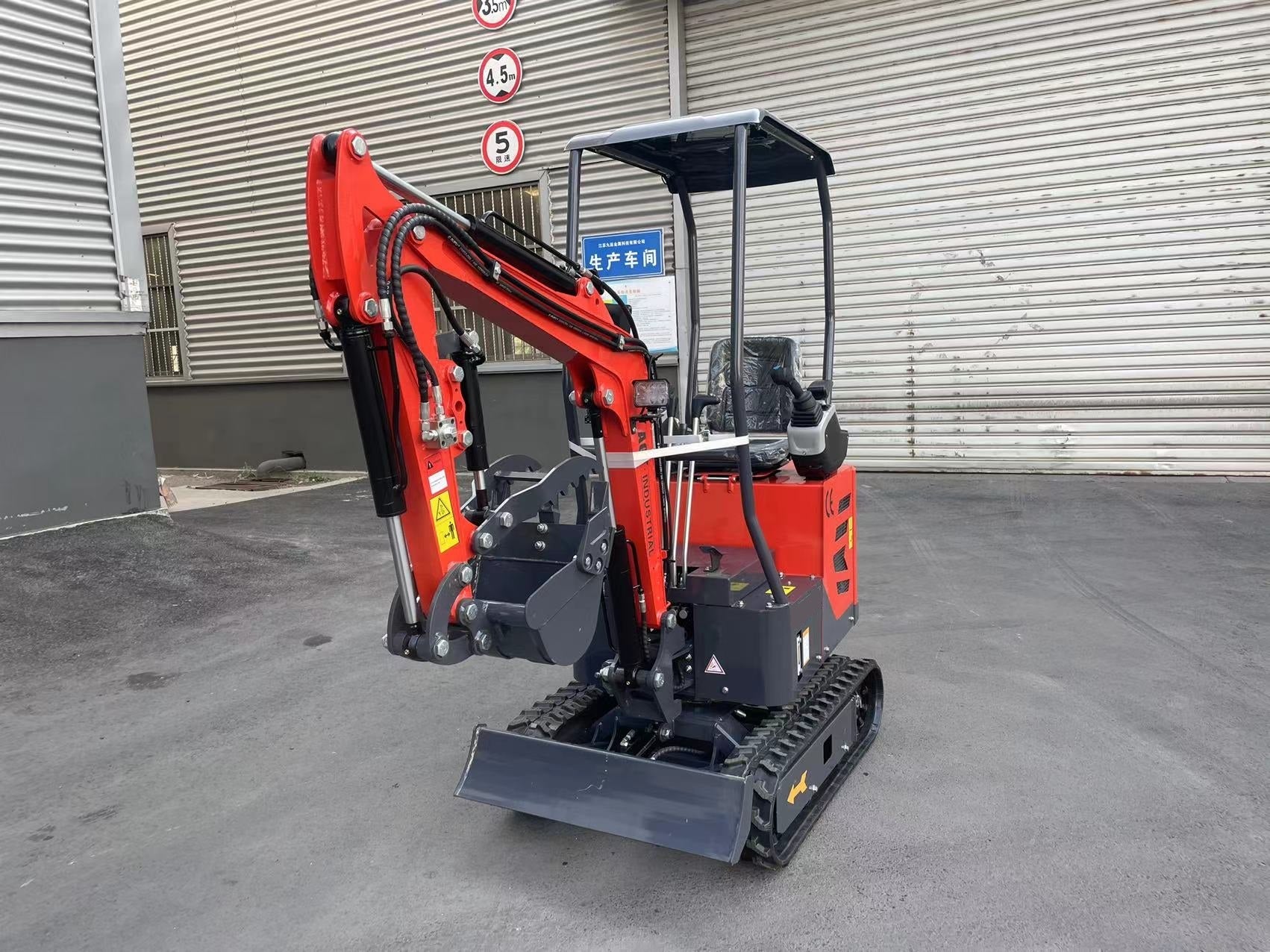 AGT-DM12X-PLUS 1-Ton 13.5 HP Mini Excavator with Hydraulic Thumb, Pilot System, Dual Display