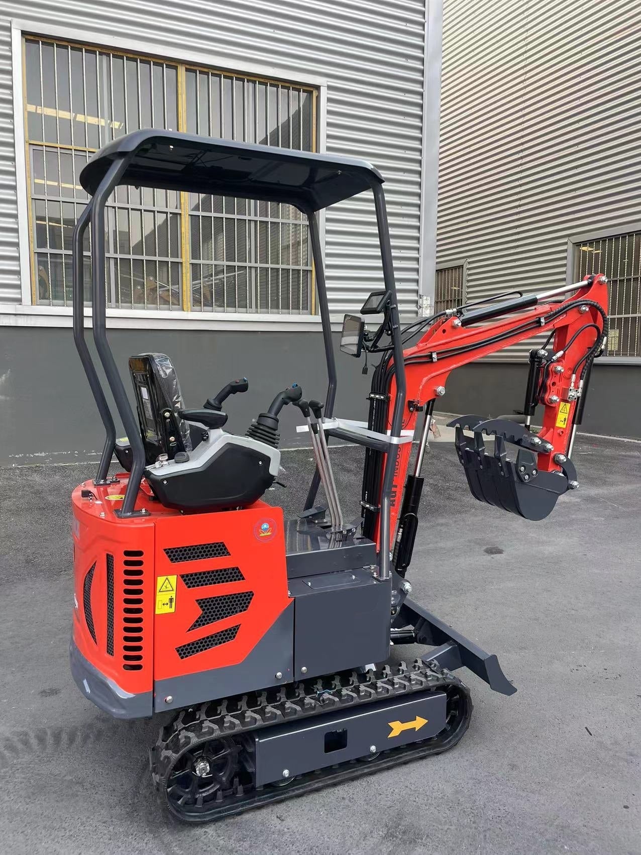 AGT-DM12X-PLUS 1-Ton 13.5 HP Mini Excavator with Hydraulic Thumb, Pilot System, Dual Display