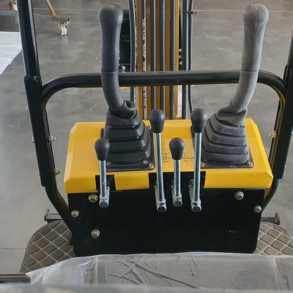 AGT-QH12 1-Ton 13.5 HP Gasoline Mini Excavator with Thumb Clip and B&S Engine