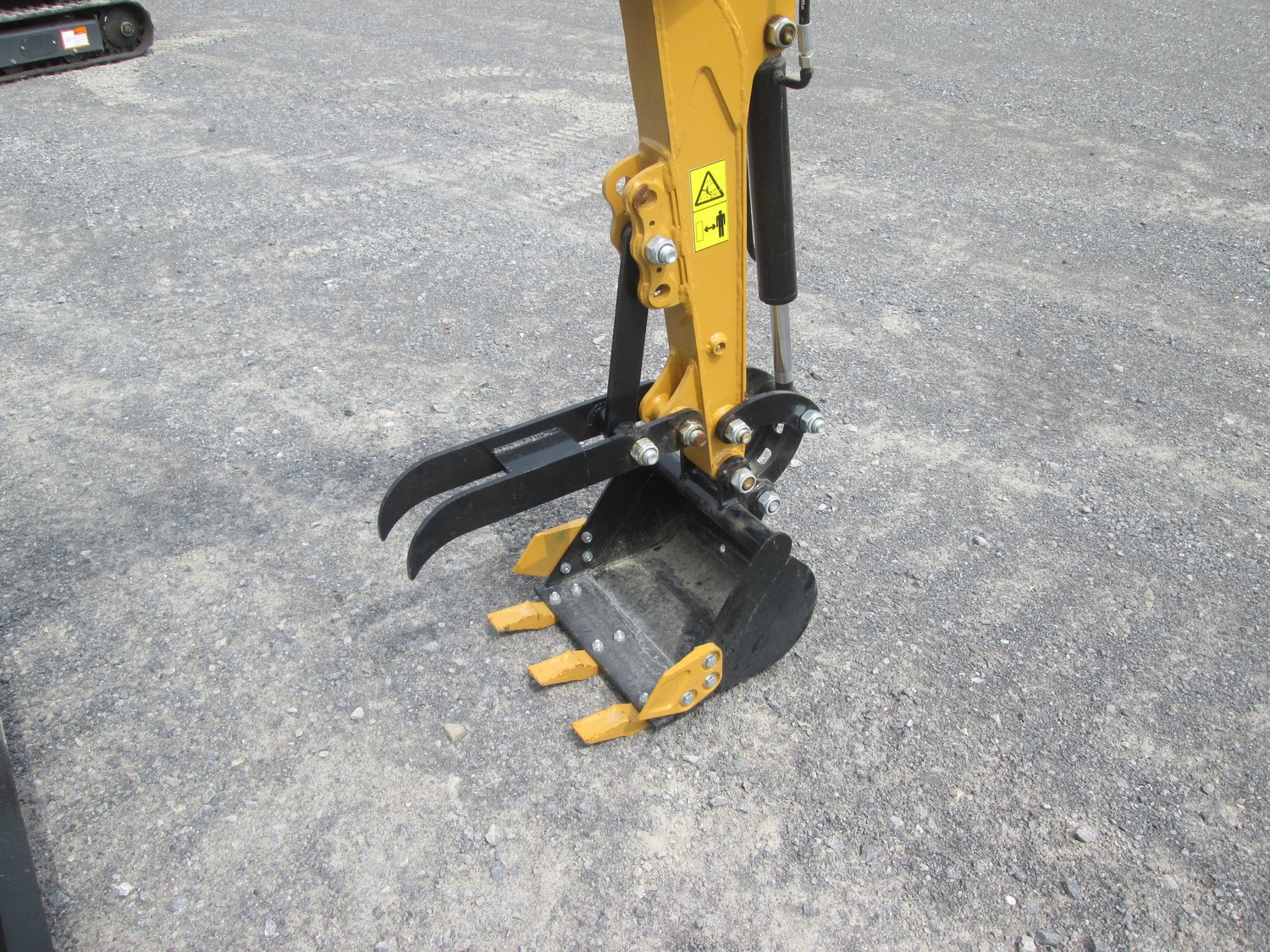 AGT-H12R 1-Ton 13.5 HP Gasoline Mini Excavator with RATO Engine